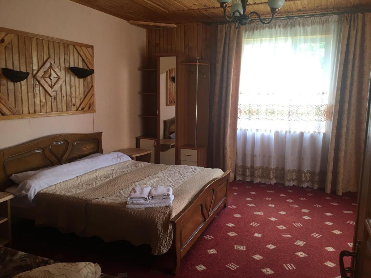 Guest House Zatishniy Dvir Jaremtsje Buitenkant foto