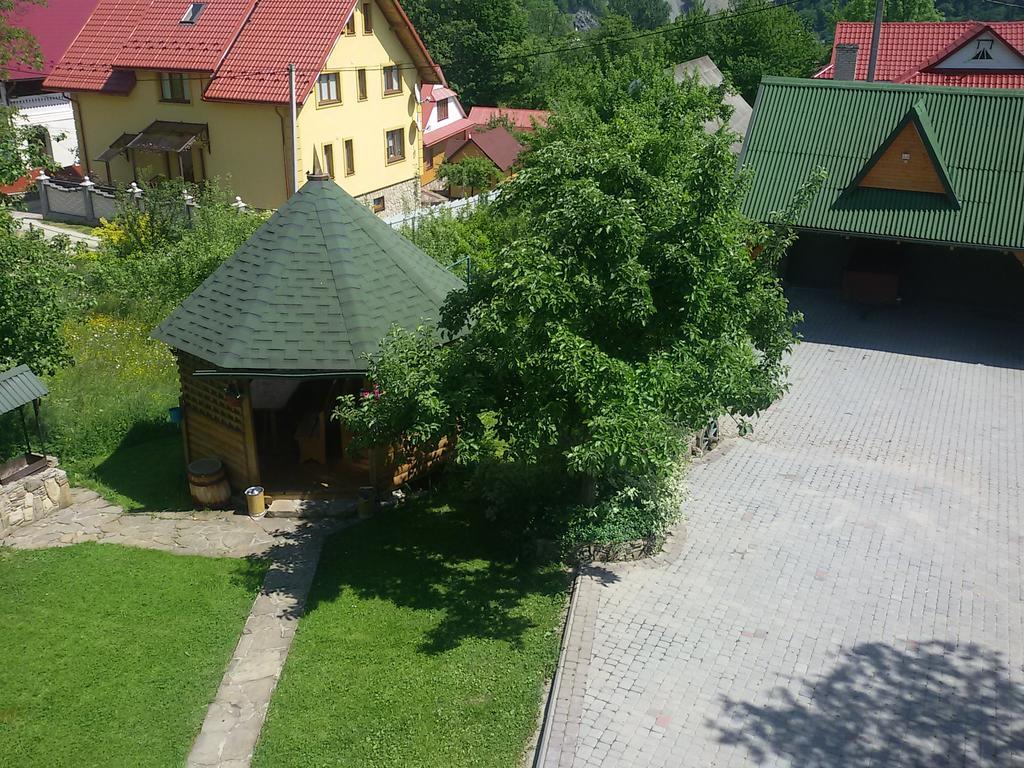 Guest House Zatishniy Dvir Jaremtsje Buitenkant foto